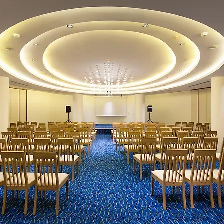 호텔 Waterplanet & Aquapark 오쿠르칼라르