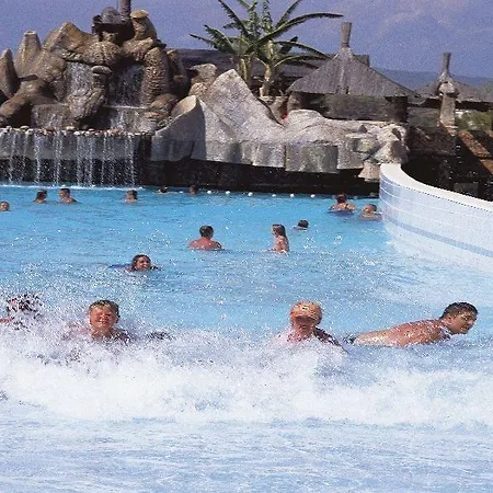 Waterplanet & Aquapark 호텔