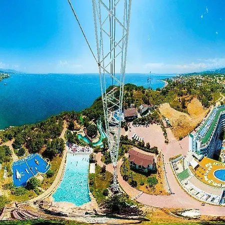 Waterplanet & Aquapark 4* 오쿠르칼라르