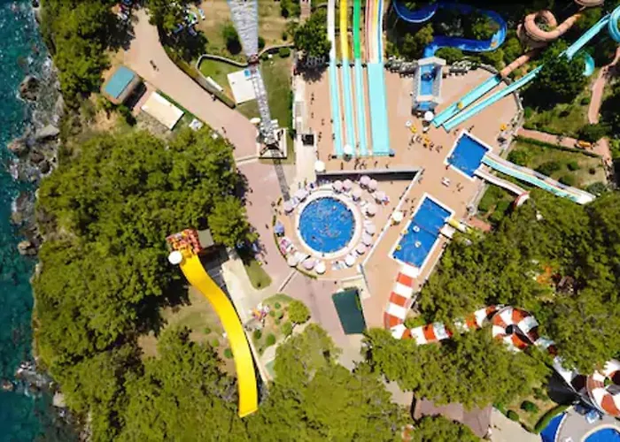 Waterplanet & Aquapark Hotel