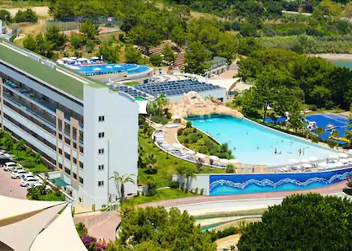 Hotel Waterplanet & Aquapark Okurcalar