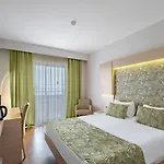 Hotel Waterplanet & Aquapark 4*