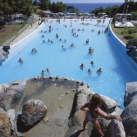 Waterplanet & Aquapark 4*