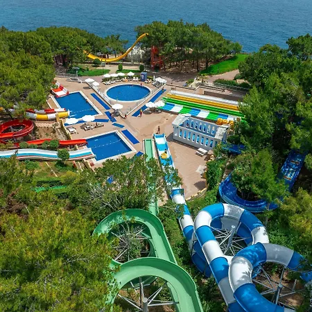 Waterplanet & Aquapark 4* Окурджалар