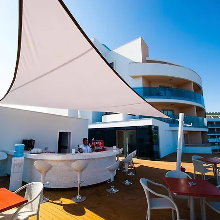 Отель Waterplanet & Aquapark 4*