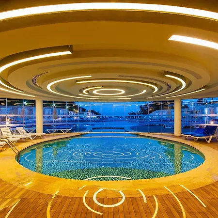 호텔 Waterplanet & Aquapark 4*