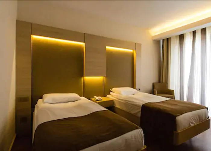 Waterplanet & Aquapark Hotel 4*