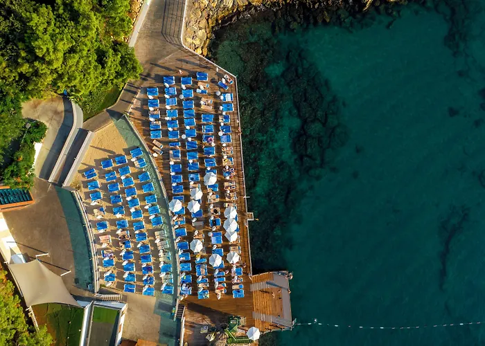 Hotel Waterplanet & Aquapark 4*