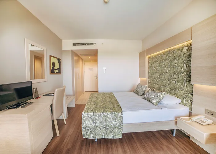 Waterplanet & Aquapark Hotel