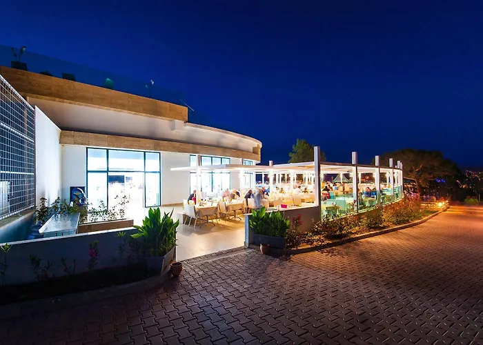 Hotel Waterplanet & Aquapark Okurcalar