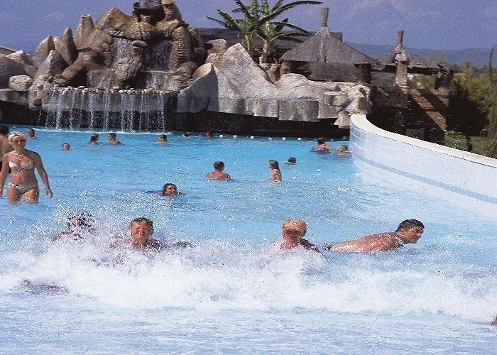 Waterplanet & Aquapark Hotel